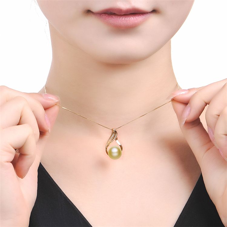 仙蒂瑞拉 南洋金珍珠吊坠18k金钻石 配925银项链10-11mm 潋艳