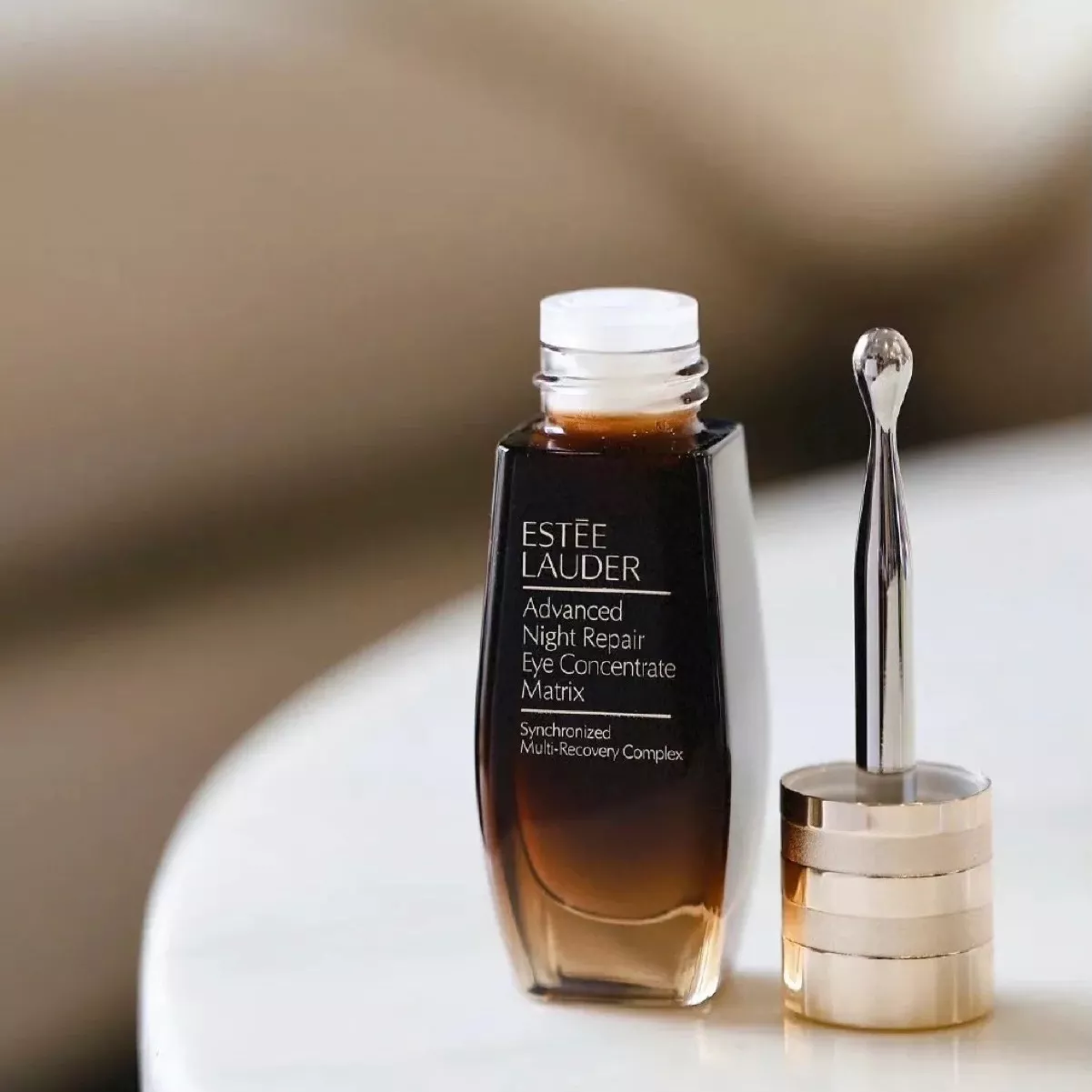 雅诗兰黛 小棕瓶液体眼绷带精华眼霜 15ml 淡纹饱满 修护抗皱 Star Beauty