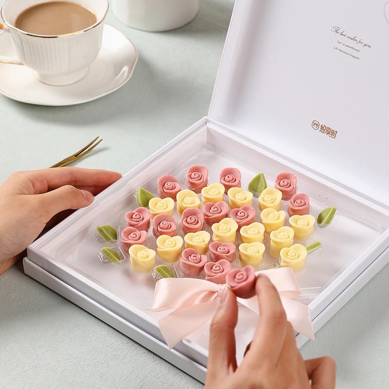 天猫 悠享时花束白巧克力礼盒装草莓味休闲零食品送女友生日礼物送闺蜜 花束巧克力礼盒【草莓味+抹茶味+原味】 .