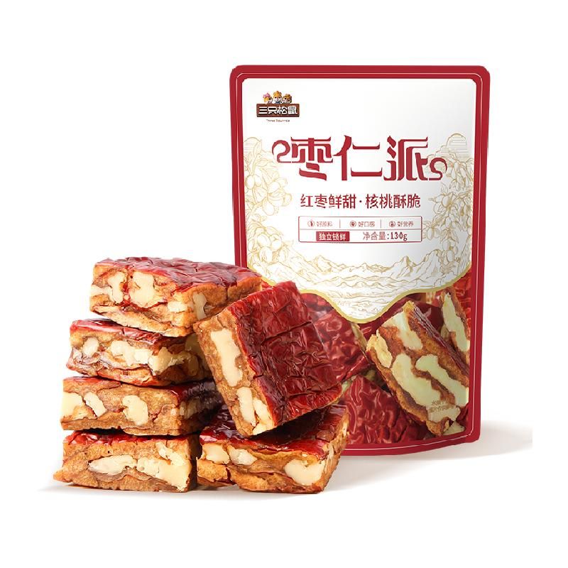 天猫 三只松鼠红枣核桃枣仁派130g新疆特产红枣夹核桃健康零食 原味 .